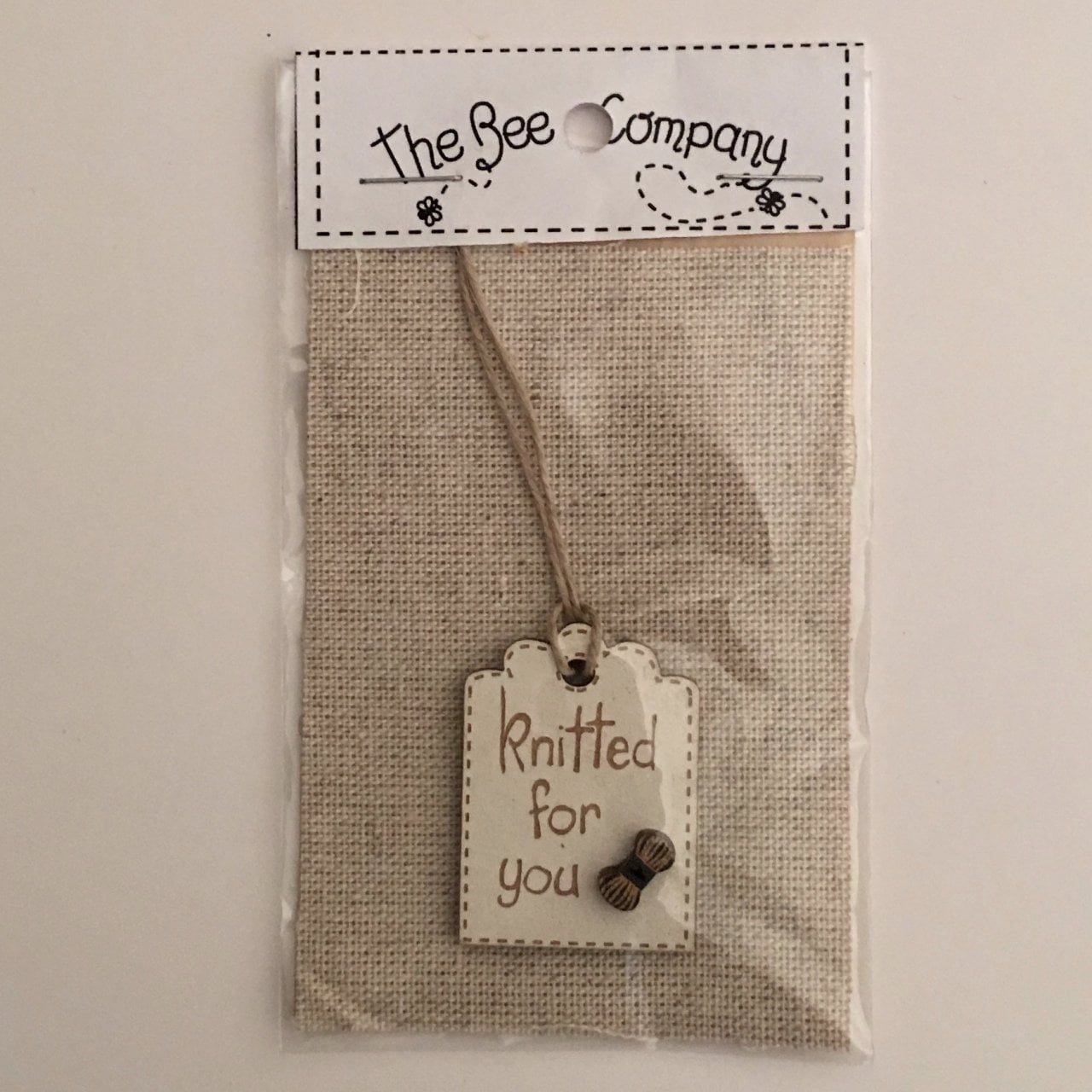 ''KNITTED FOR YOU''  YAZILI AHŞAP ETİKET