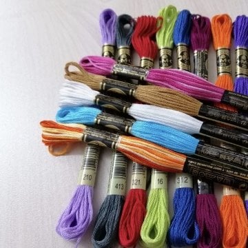 B.ŞENGÖZ NAKIŞ DES./MASAL EVLER İPLİKLERİ